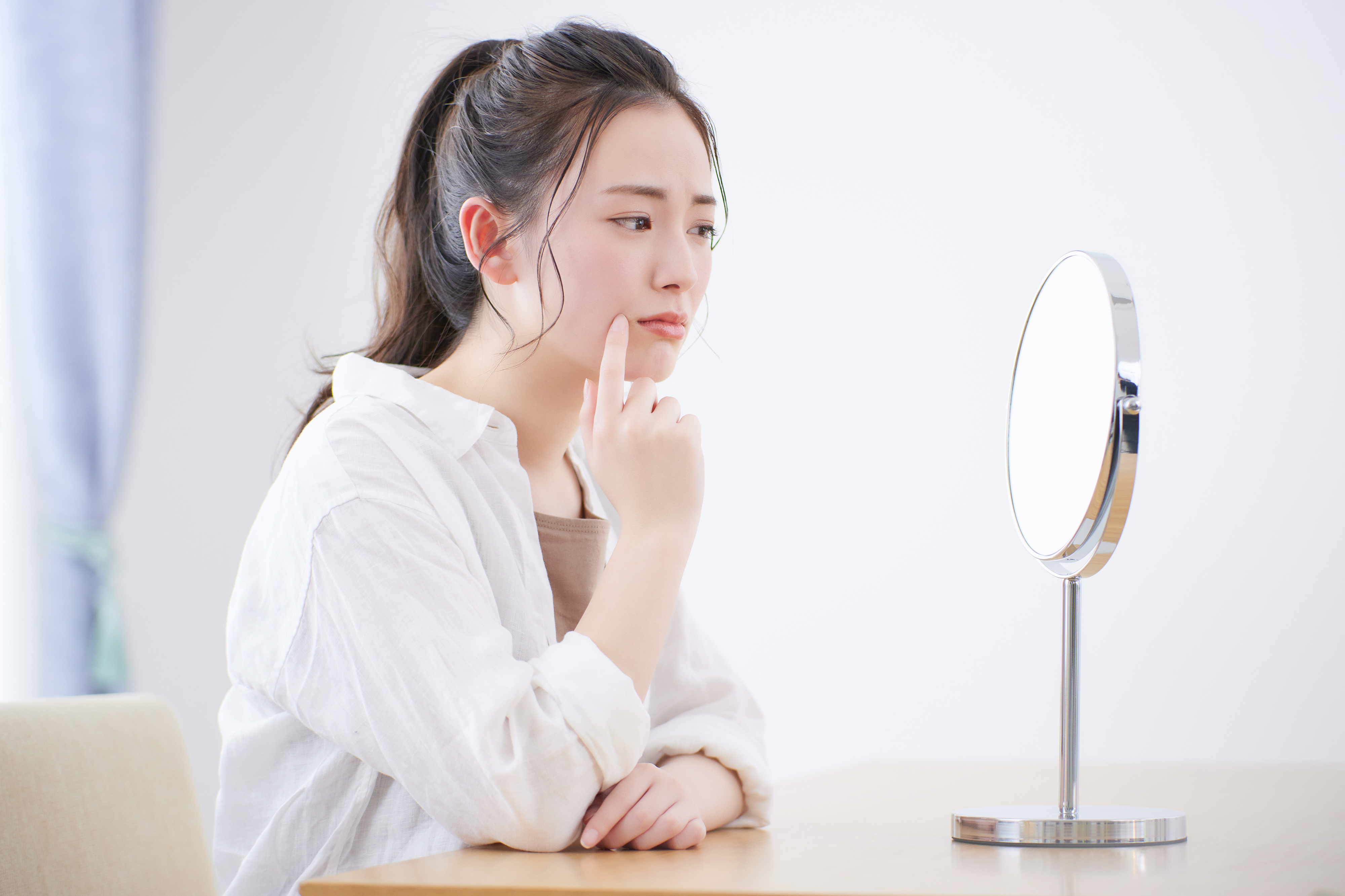 ニキビ跡はなぜできる？原因とプロセスを徹底解説